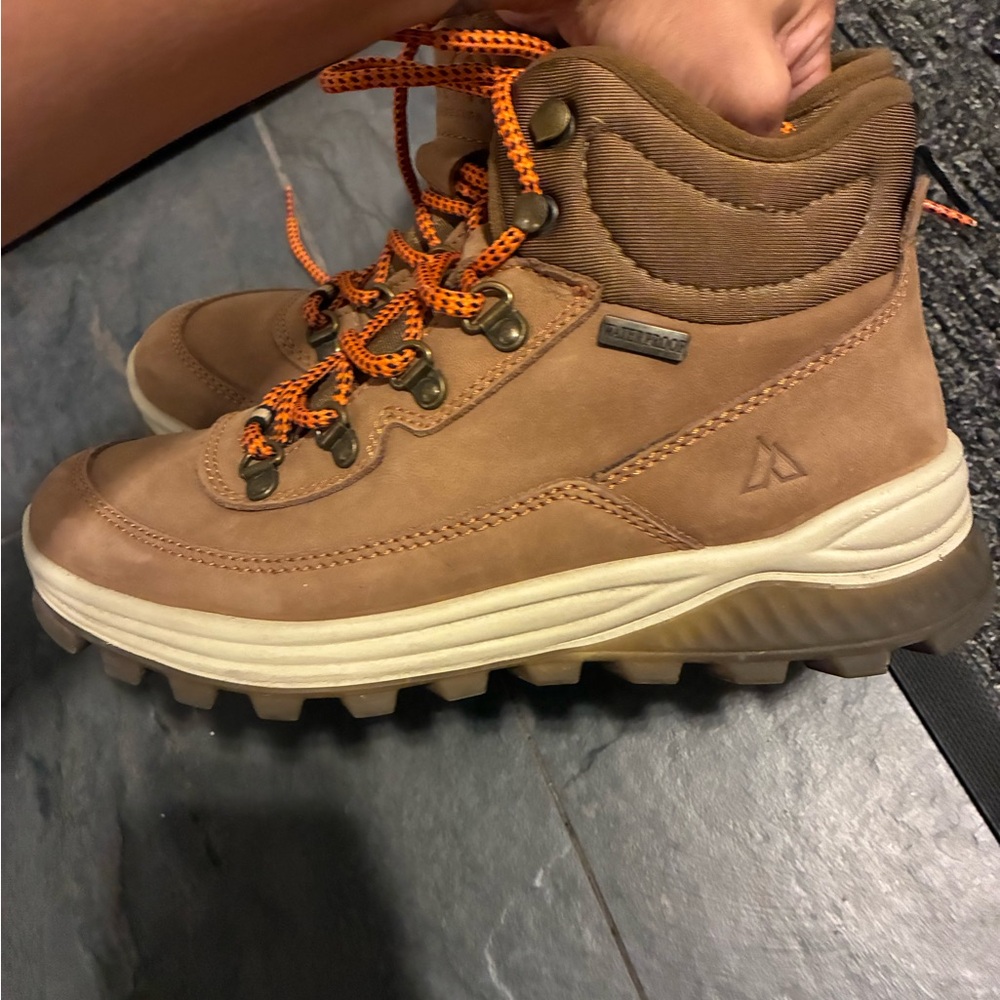 Alpine Design Brown Hiking Boots